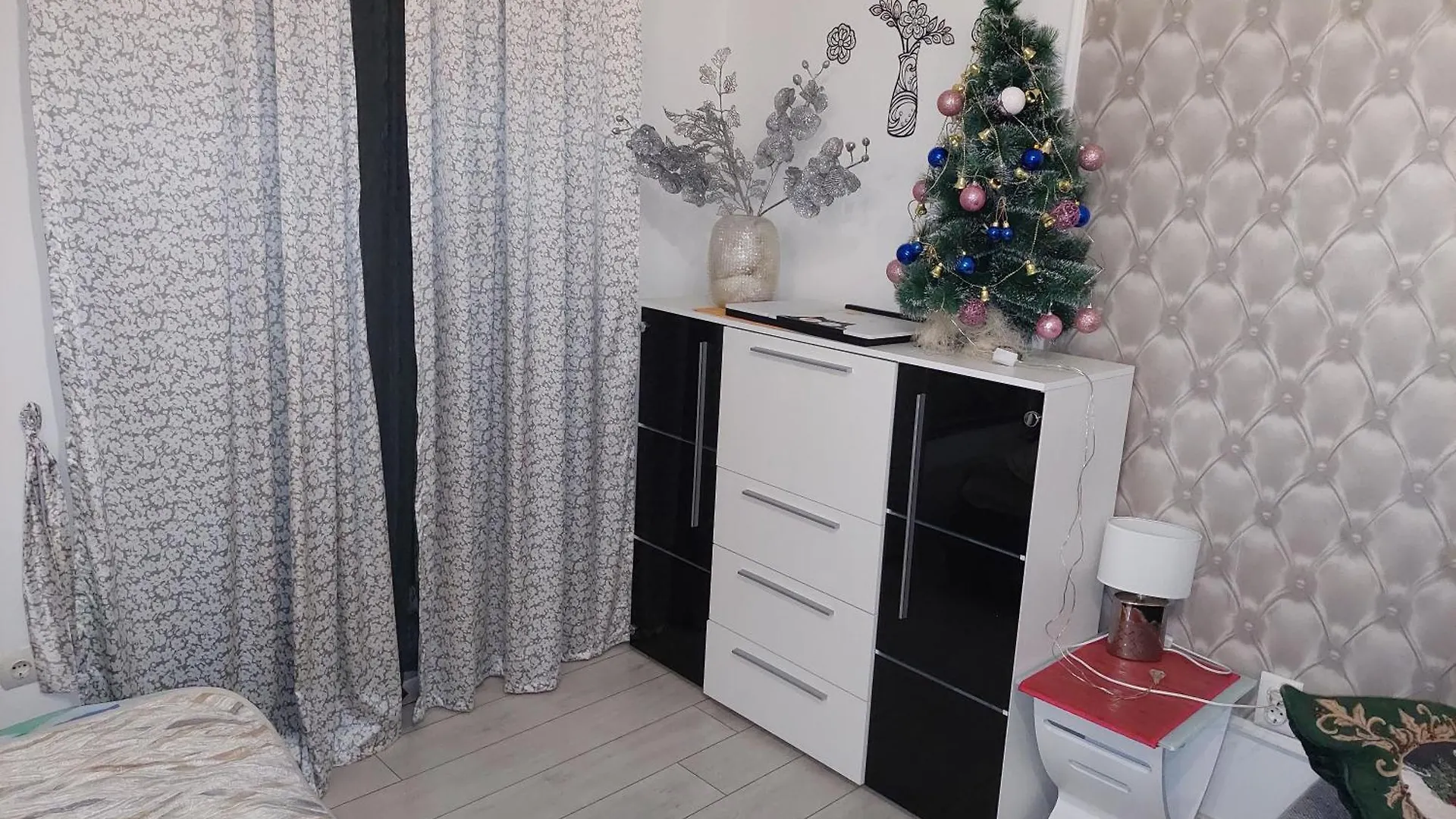 Grey Orchid Apartment - Studio Budapest